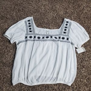 Mudd- White Embroidered Blouse